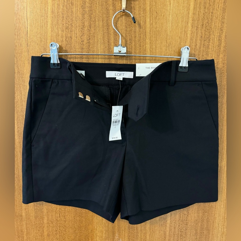 LOFT Black Tailored Stretch Mid Shorts